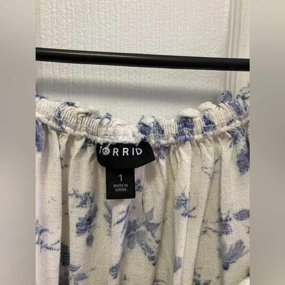 Torrid babydoll off-shoulder top blue / purple floral shirt blouse off shoulder - Picture 4 of 6